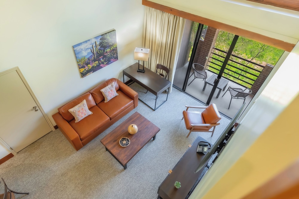 Ventana Canyon Club and Lodge 11/53
