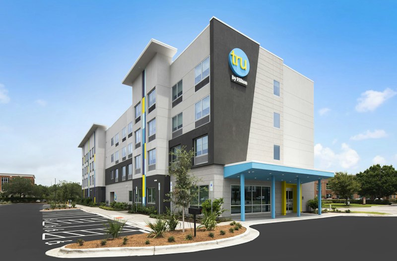 Tru by Hilton Wilmington Wrightsville Beach 2/24