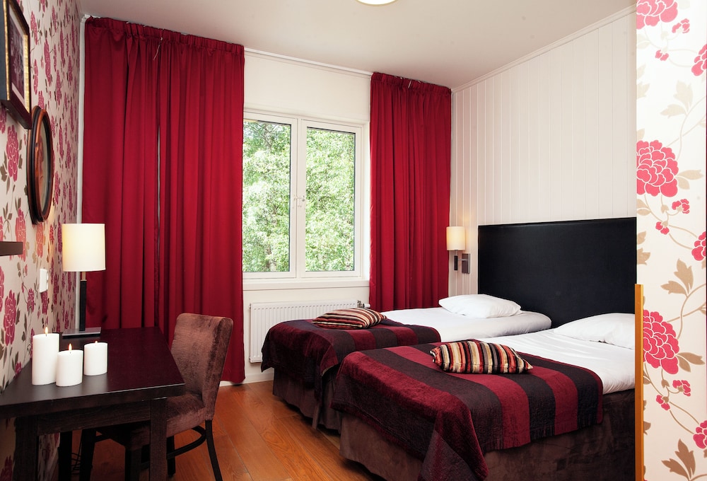 Sostrene Storaas Hotell 10/42