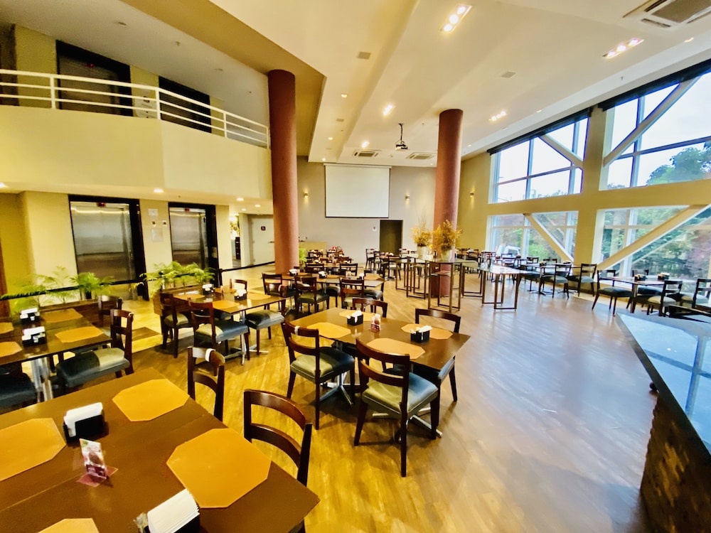 Lummina Hotel 29/42
