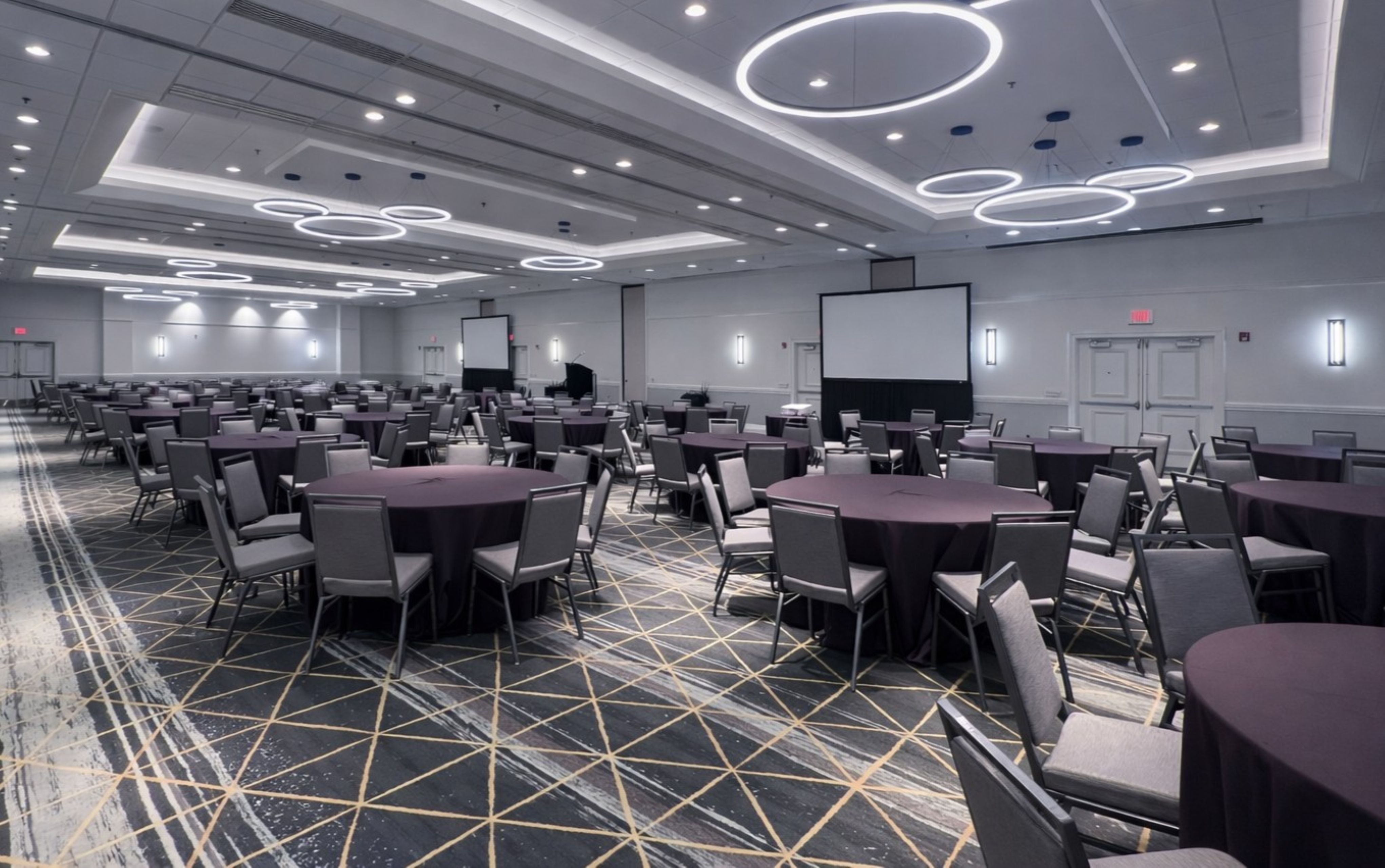 Holiday Inn San Antonio-Riverwalk 64/65