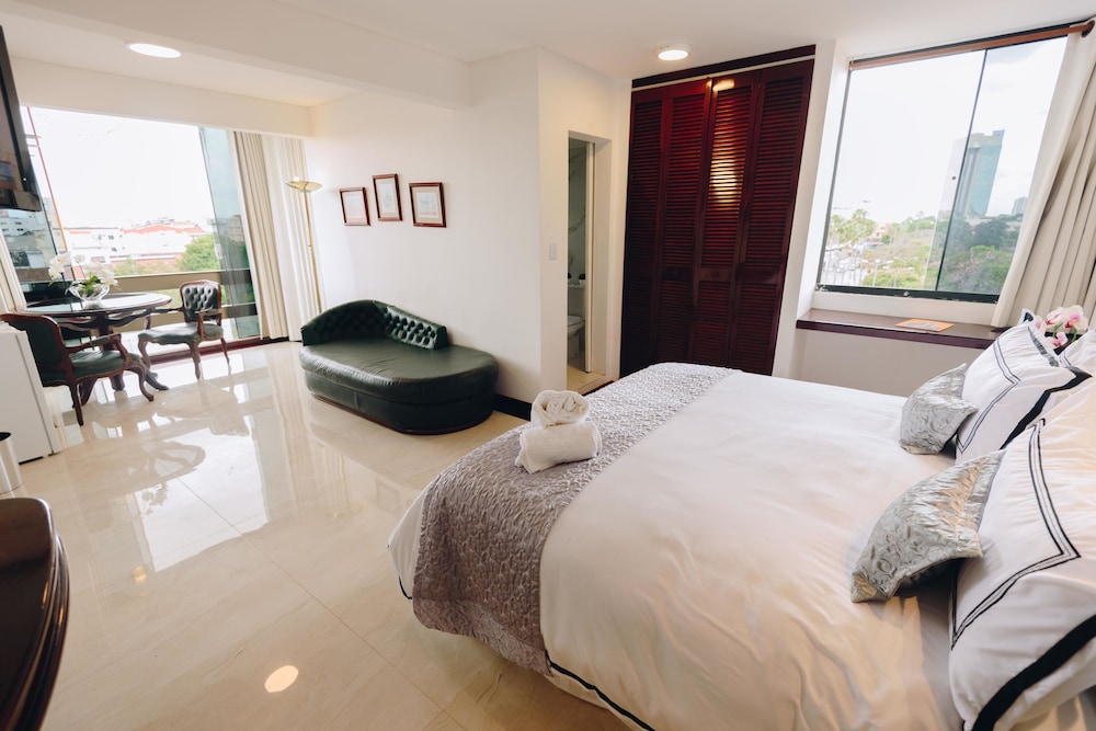 Arenal Hotel 10/50