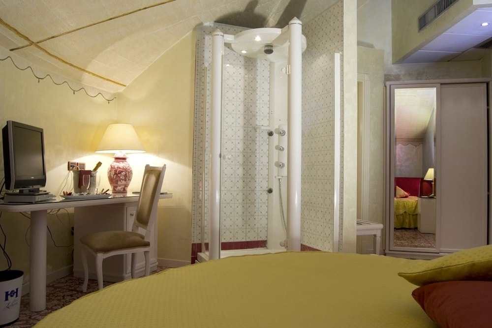 Hotel Leonessa 15/45