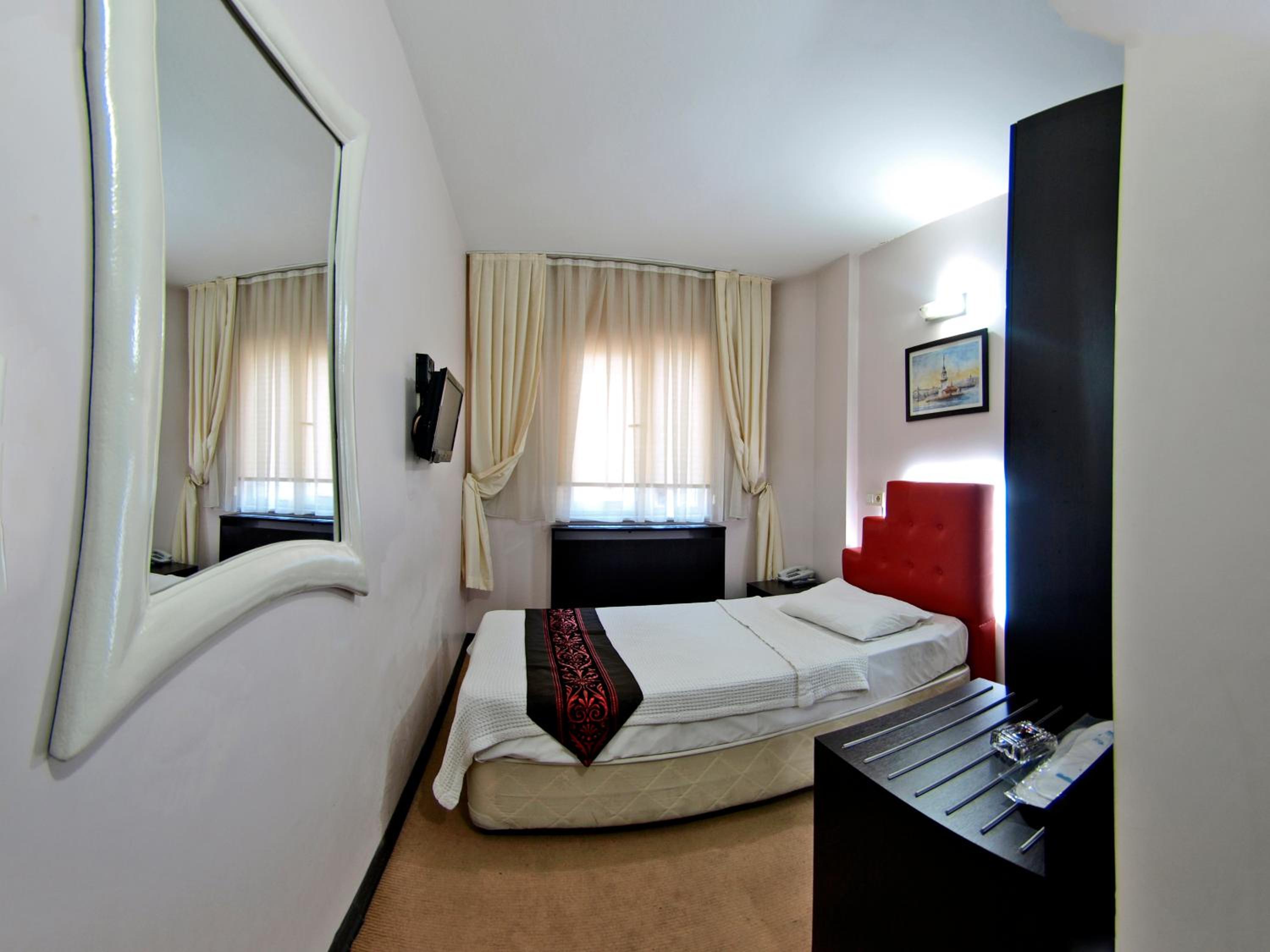 Room, Single