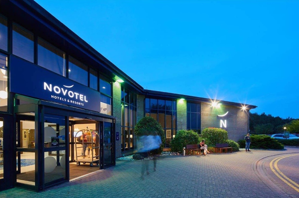 NOVOTEL LONDON STANSTED AIRPORT 1/69