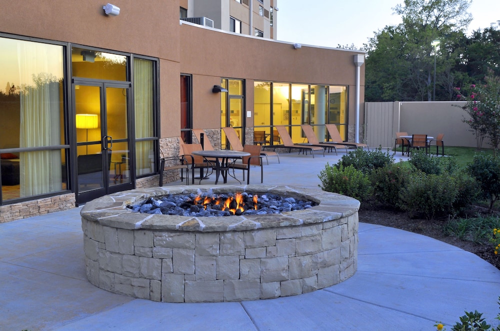 Courtyard Clarksville