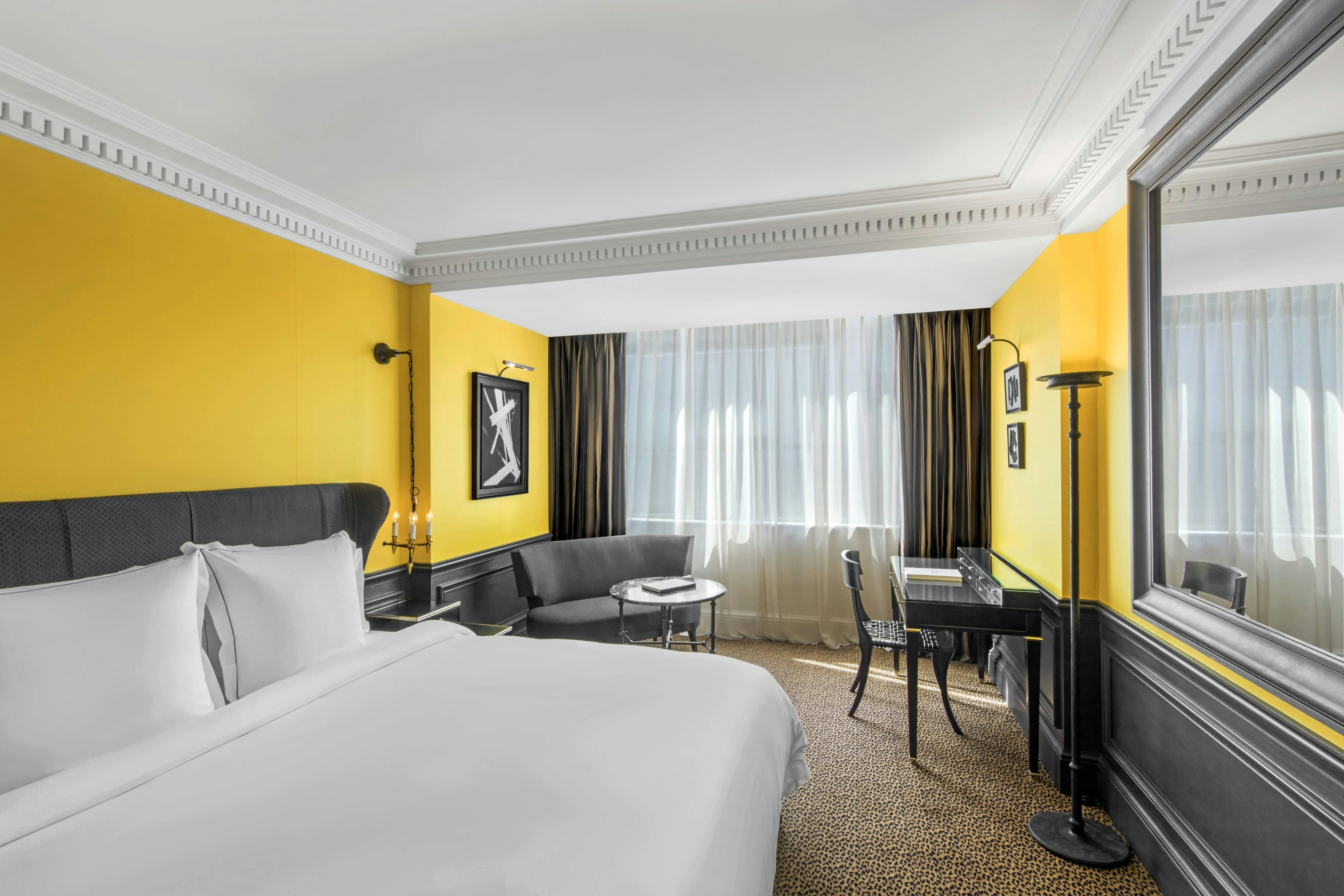 Room, Queen Bed
