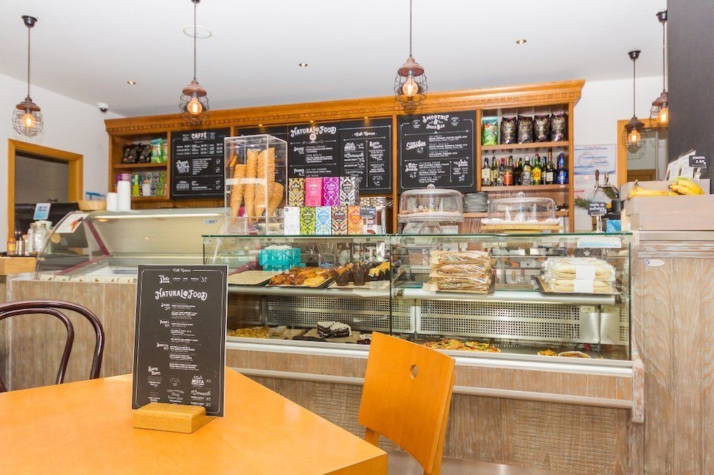 MARETA BEACH BOUTIQUE BED AND BREAKFAST 40/52