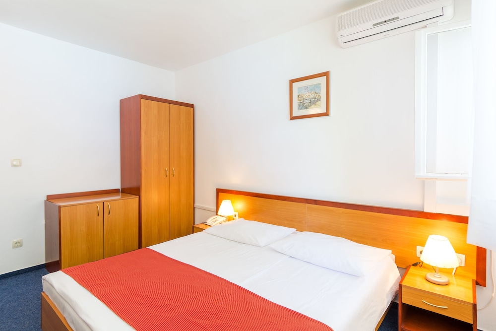Holiday Village Sagitta 27/62