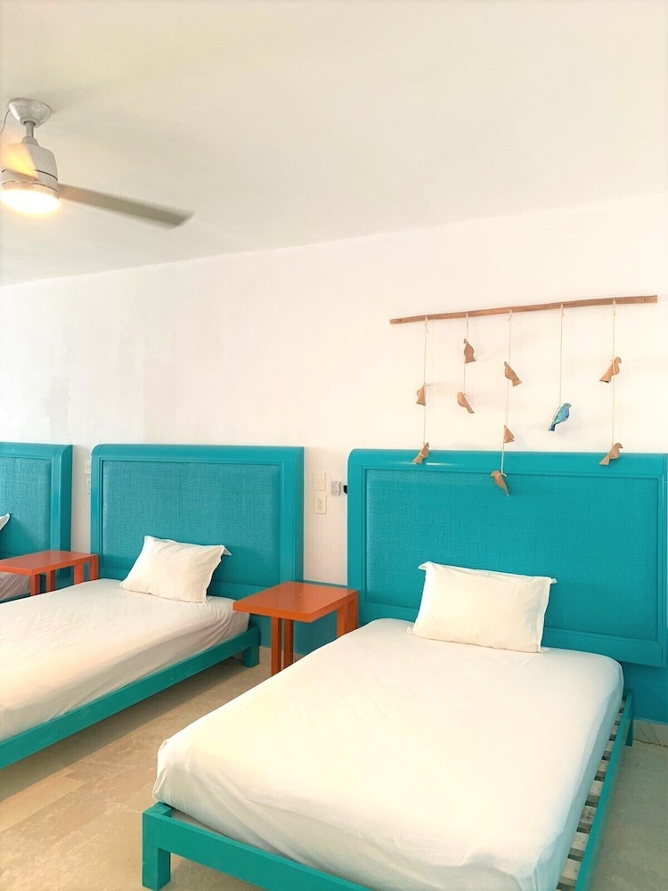 The Mint Resort Isla Mujeres 24/67