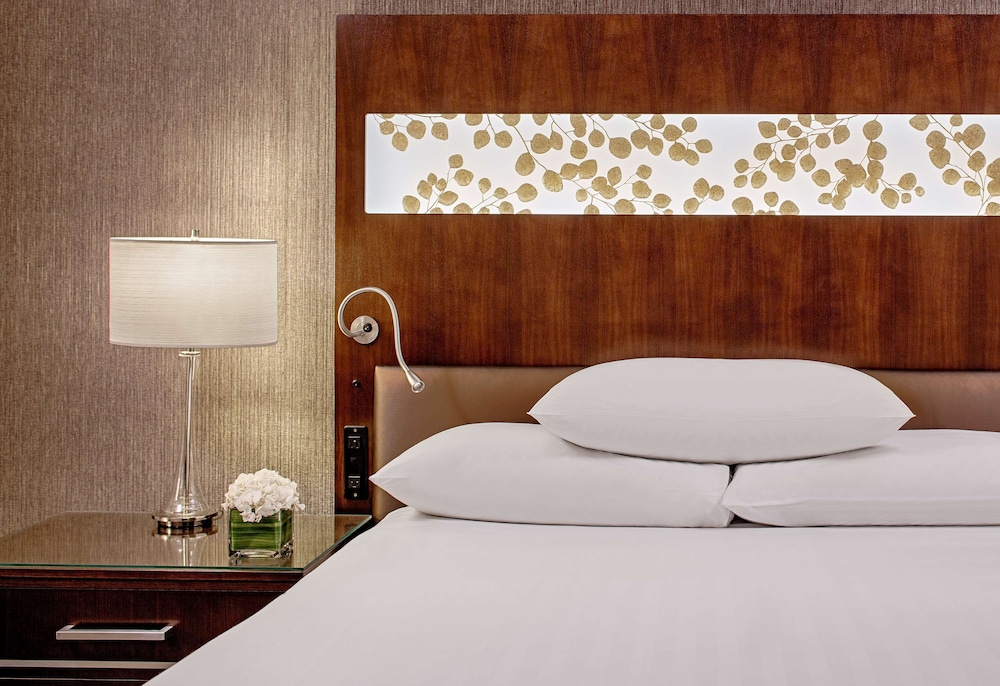 Grand Hyatt Washington 15/75