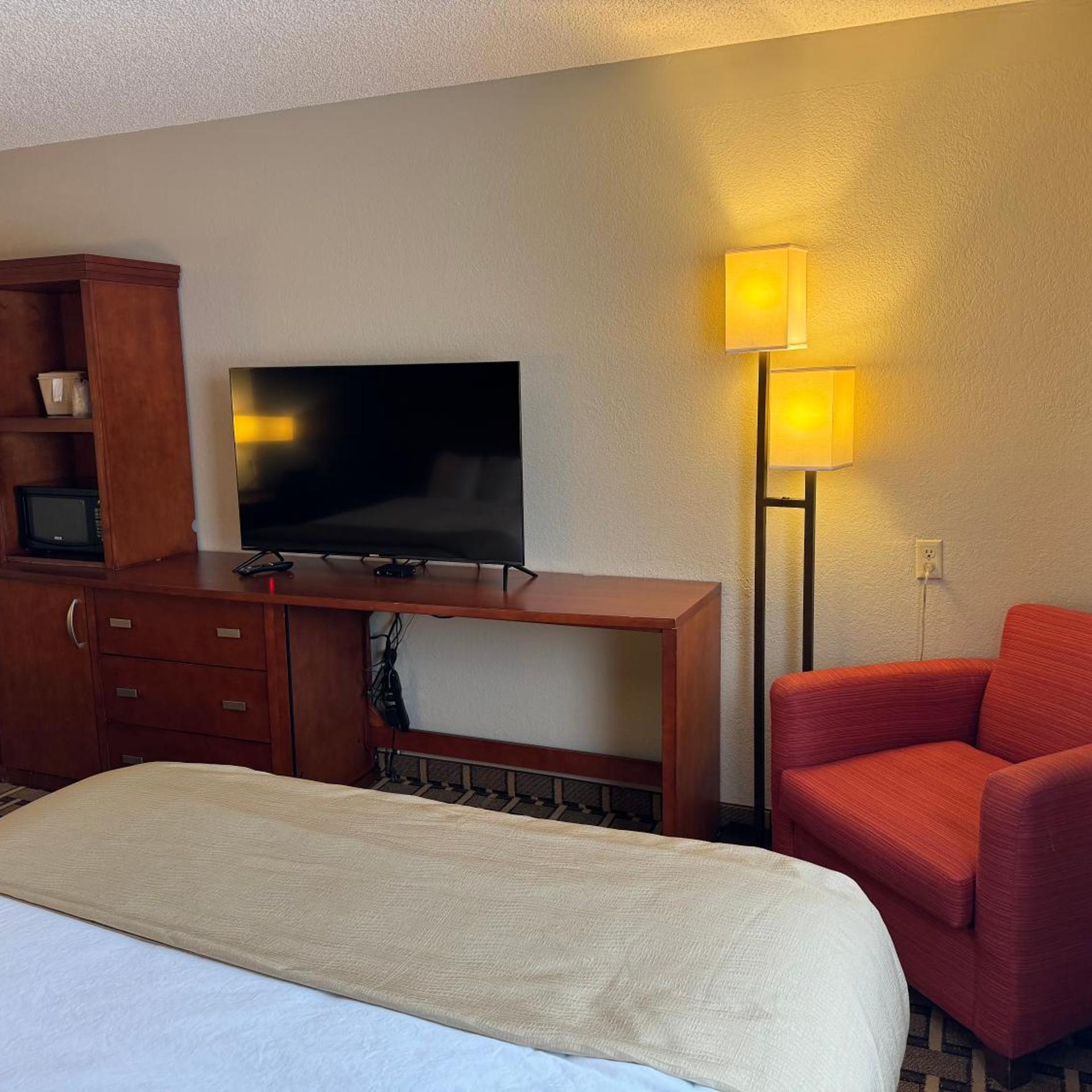 Crossroads Hotel 15/29