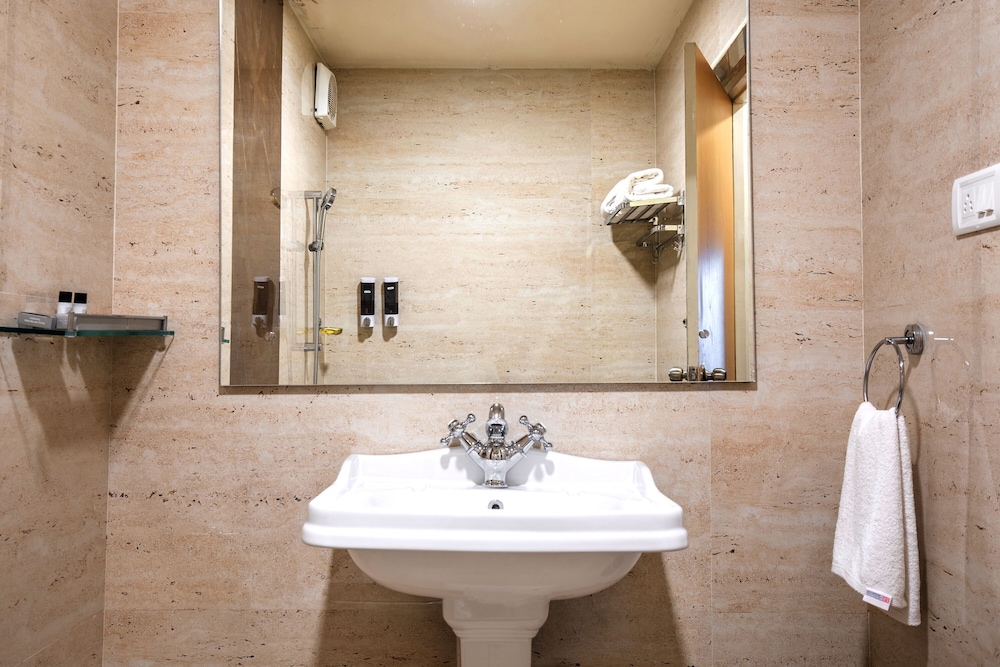 HOTEL PLEASANT STAY 24/34