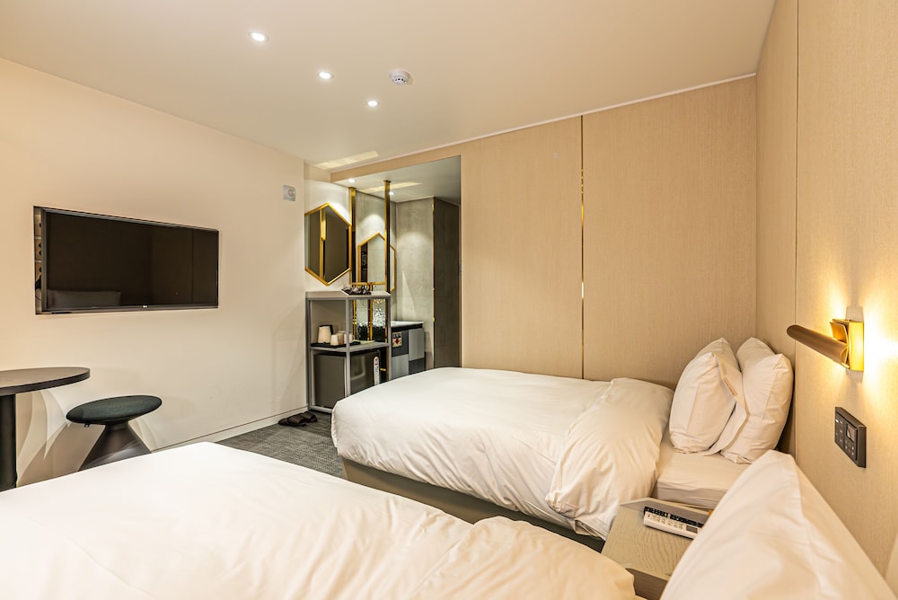 Hotel the Grang Seogwipo 10/55