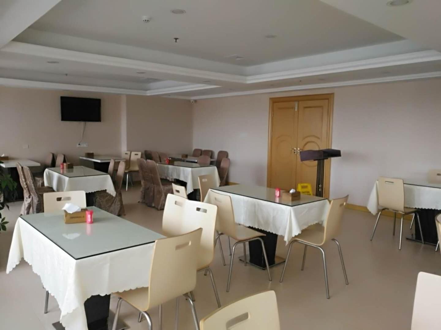 Vienna Hotel (Dongguan Shatian Humen gang) 31/34