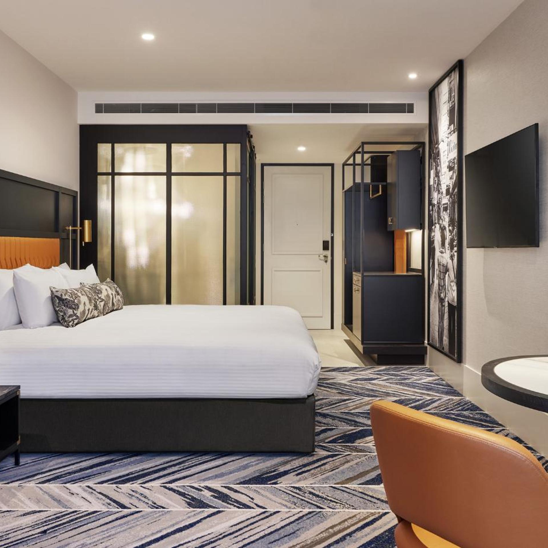 Executive, King Bed, Balcony, Executive Lounge Access