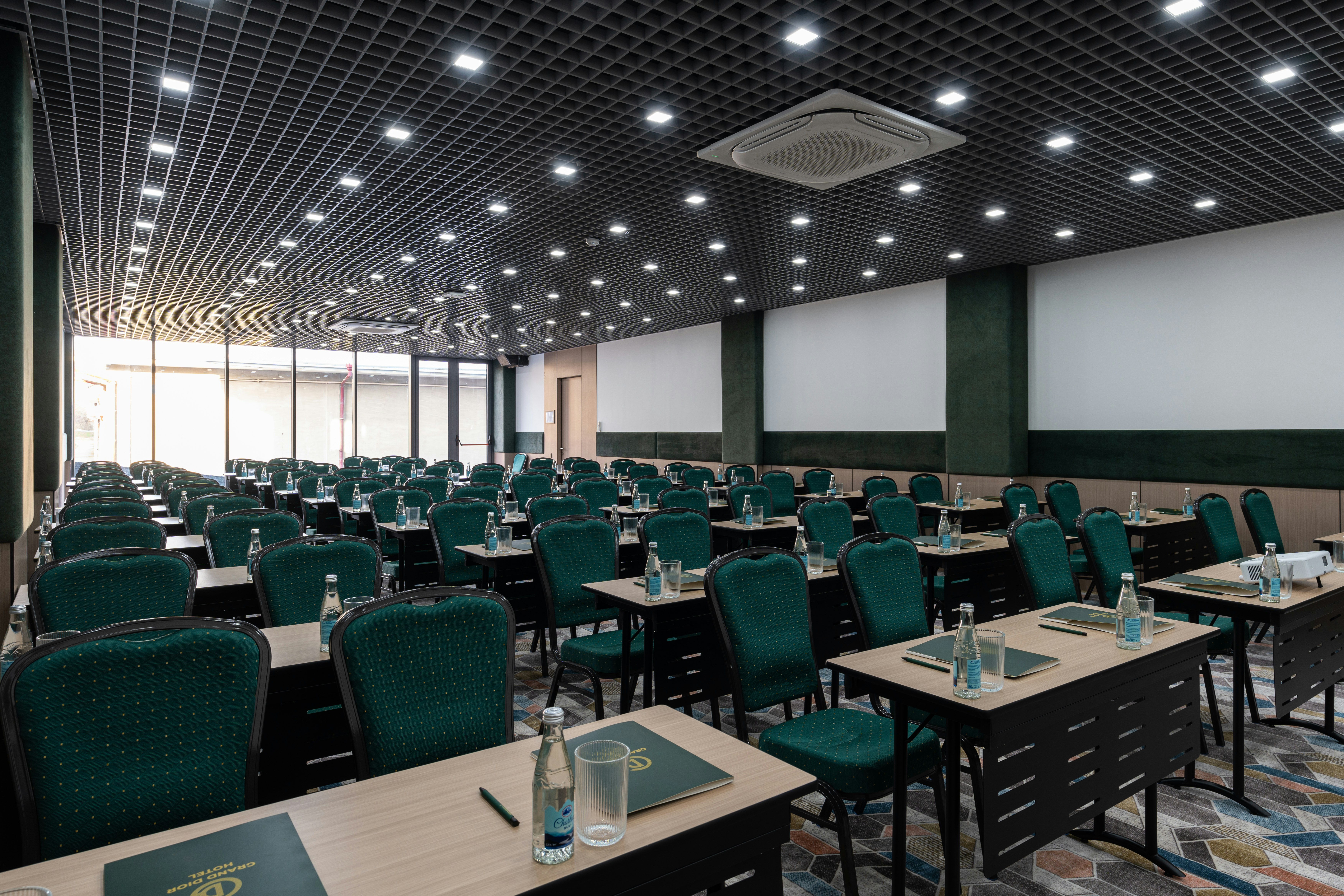 TOP Grand Dior Hotel Tashkent 50/53