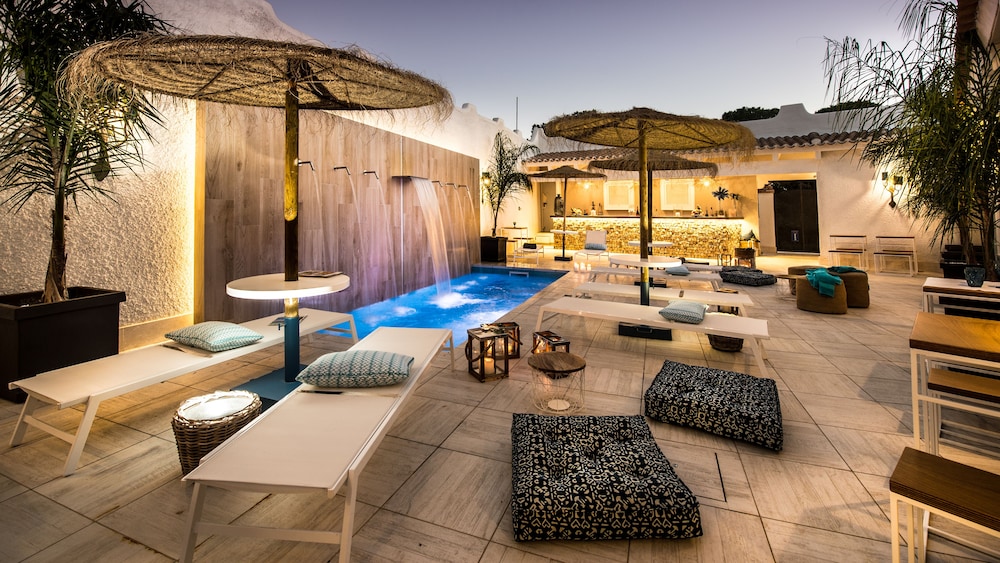 CAPO BLU BOUTIQUE HOTEL 43/62