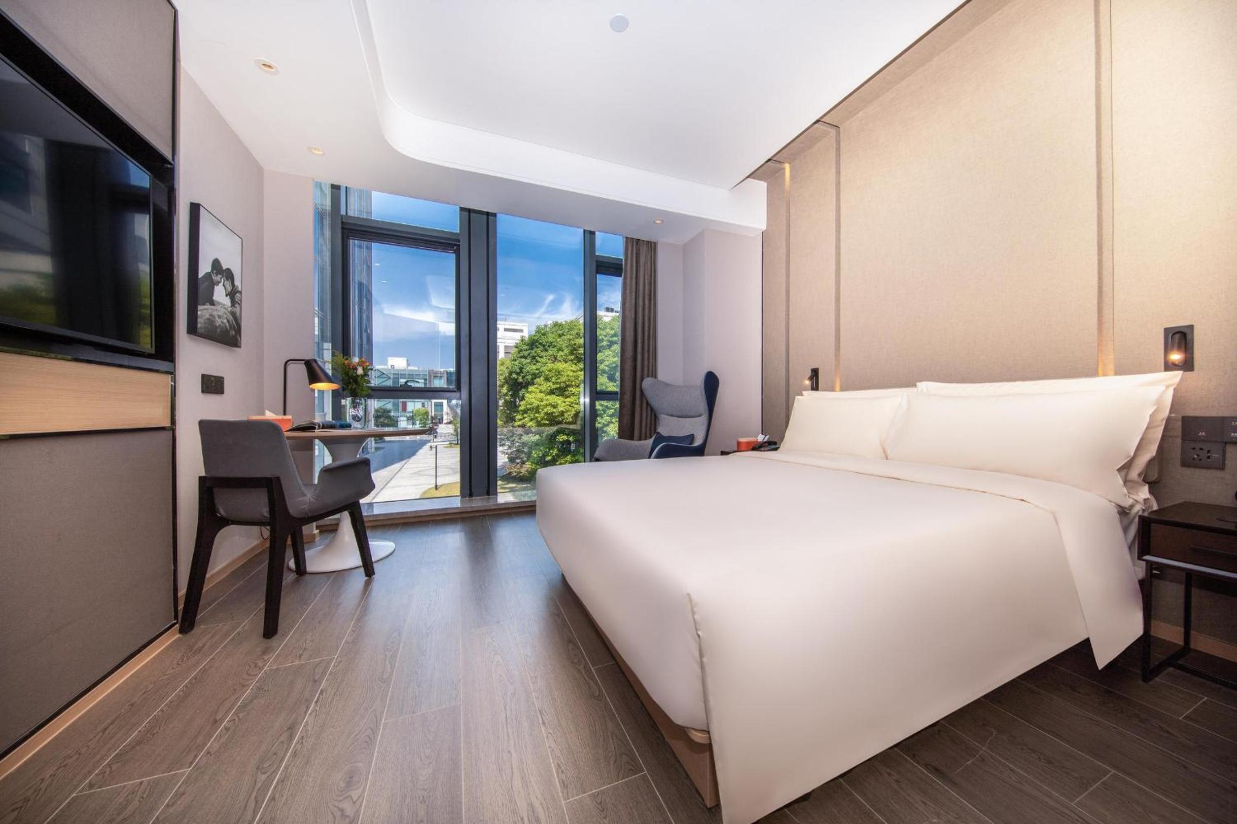 Elegant, Double Bed