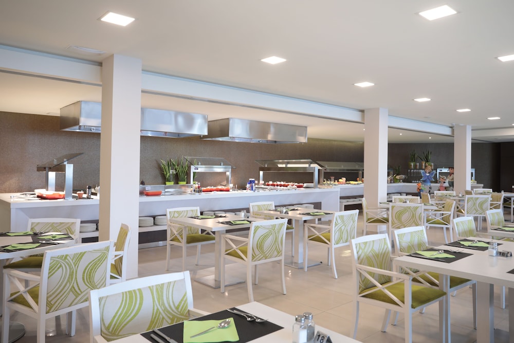 La Pergola Aparthotel 46/60