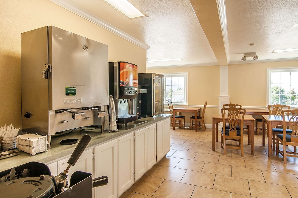 Quality Inn Grants Pass, OR 55/59
