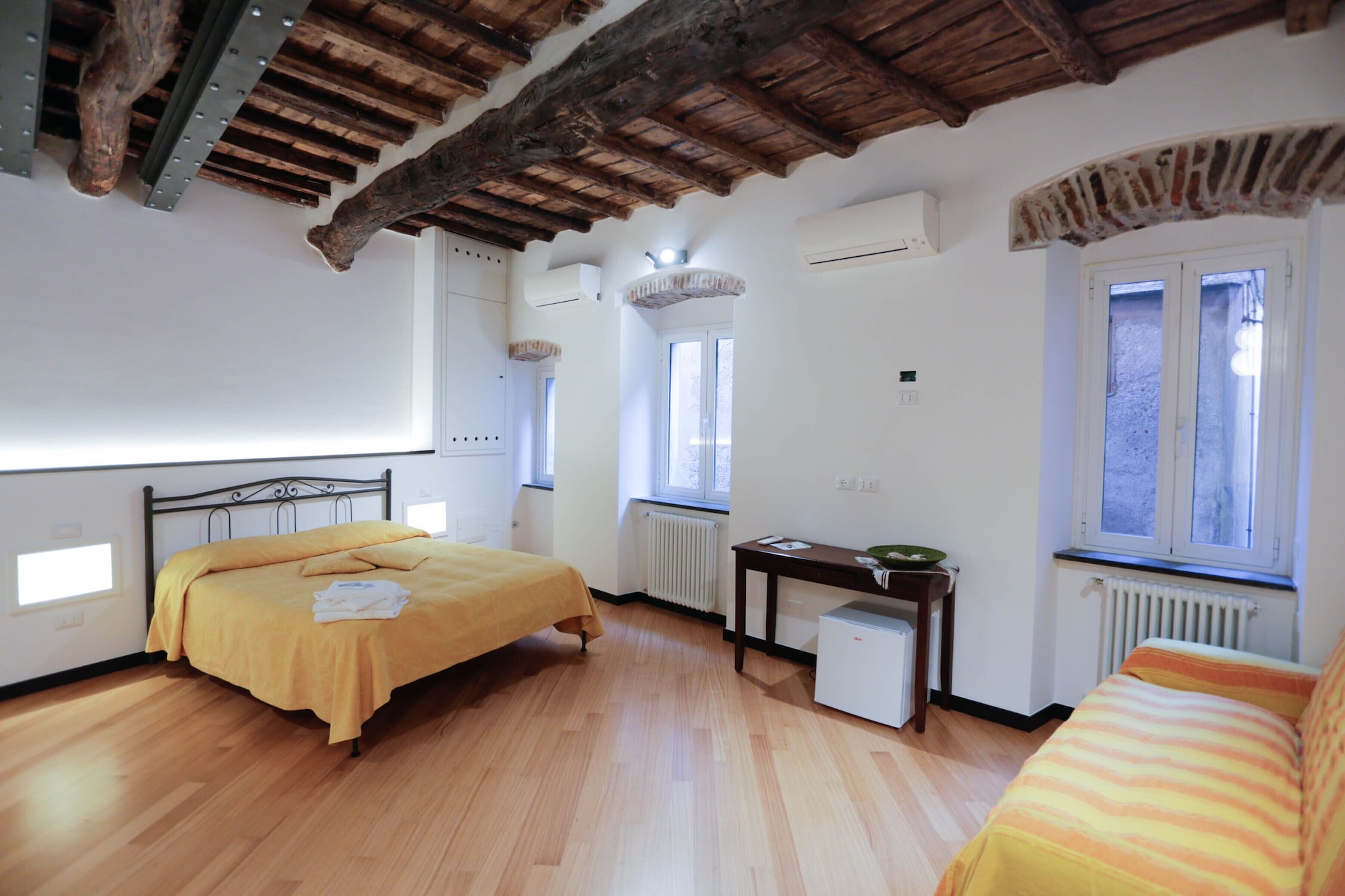 ECONOMY, DOUBLE BED