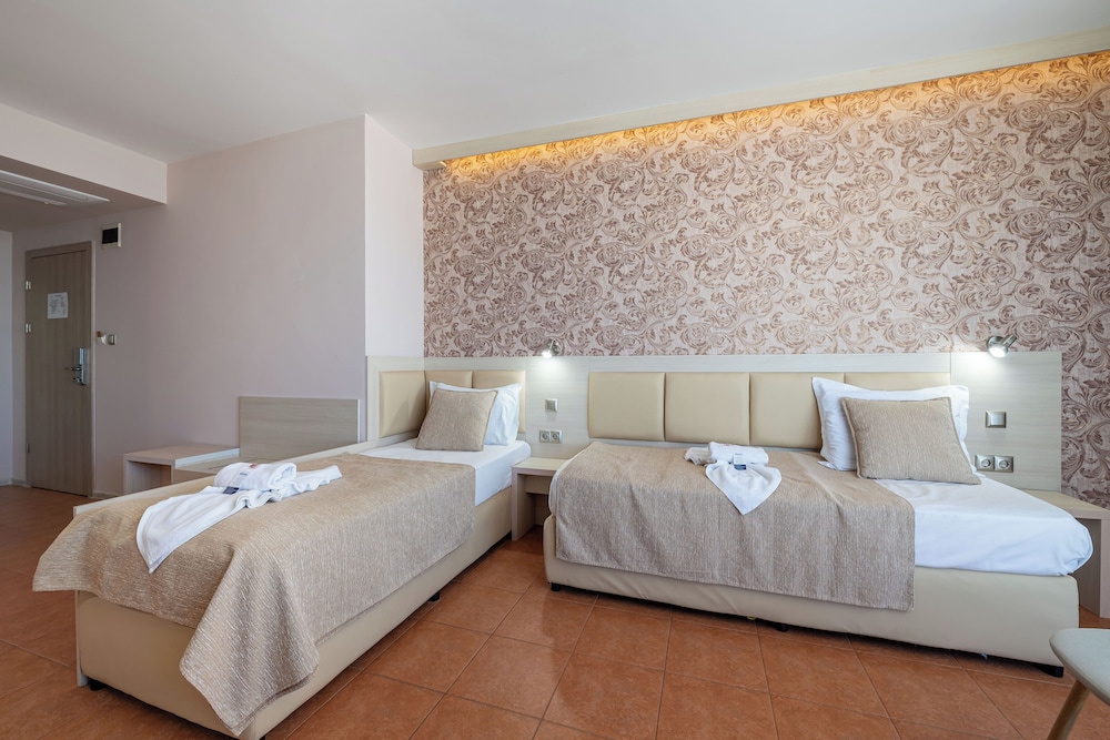 Aphrodite Hotel 19/73