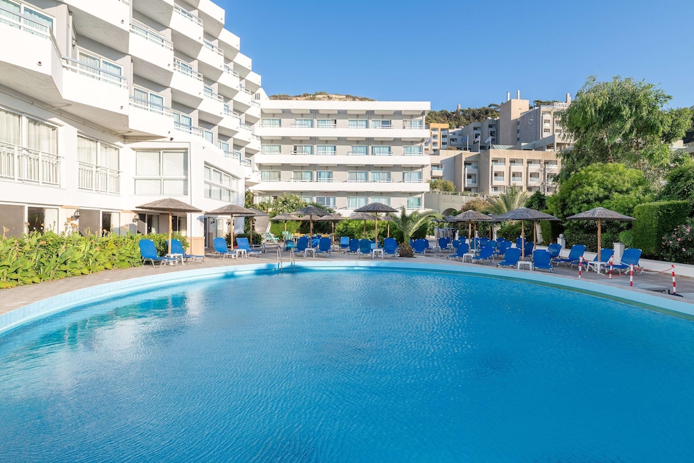 Lito Hotel 14/66