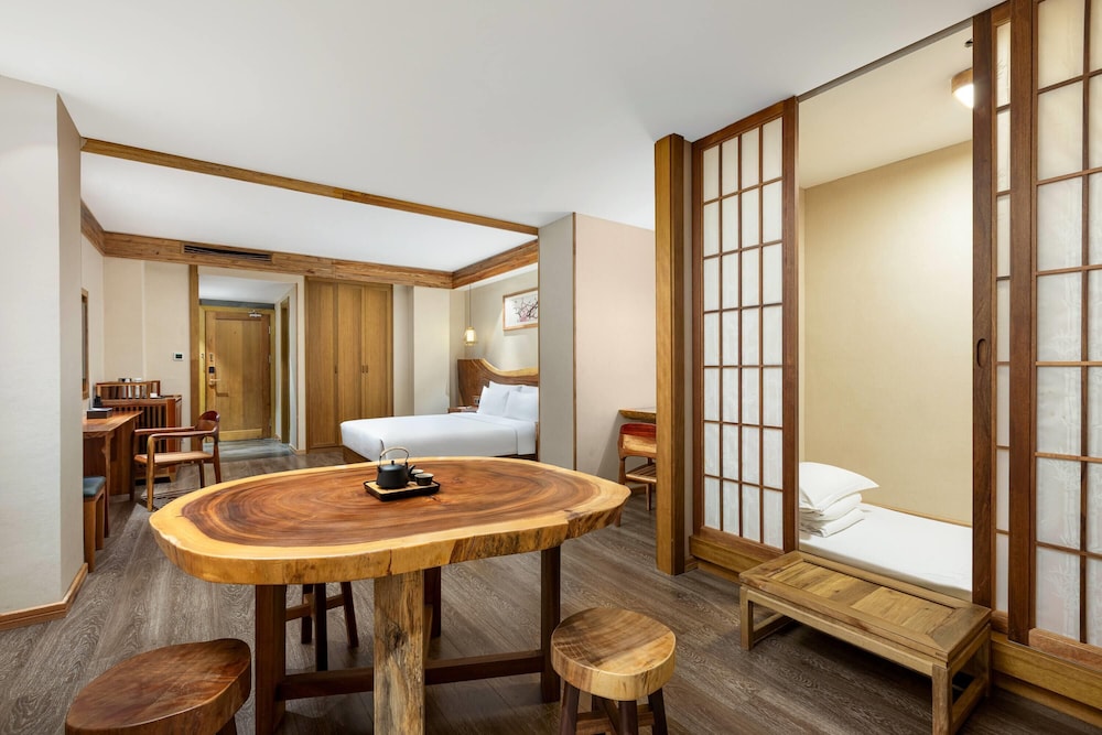Days Hotel by Wyndham Chengdu Renmin South Road 24/26