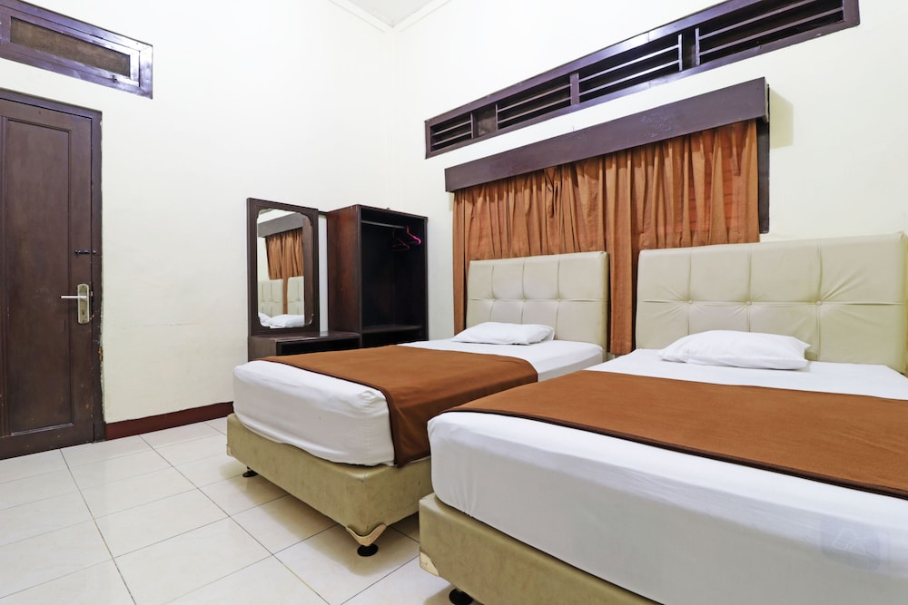 Borneo Hostel by ZUZU 6/32