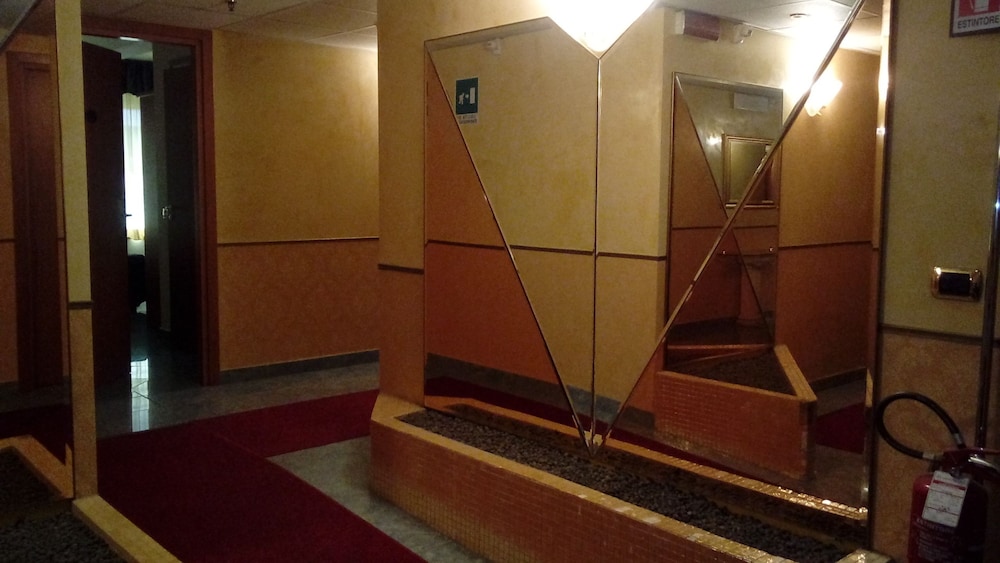 Hotel Vitruvio 46/50