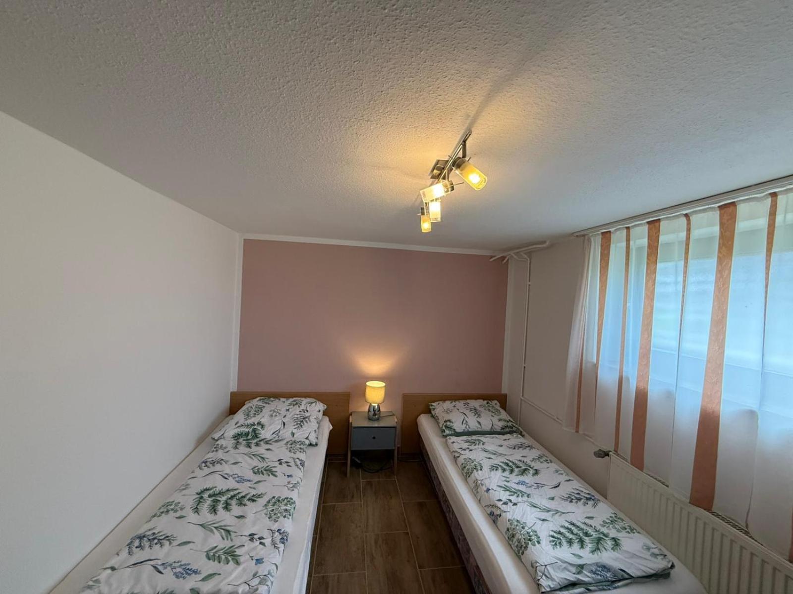 Semi Basement, Apartment