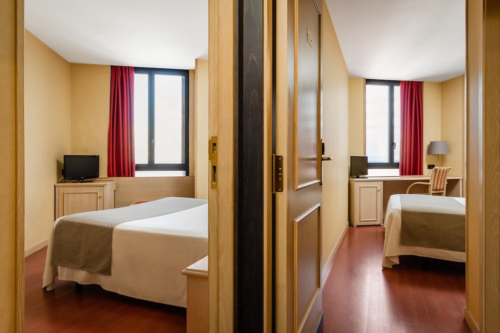 Sunotel Junior Hotel 33/50