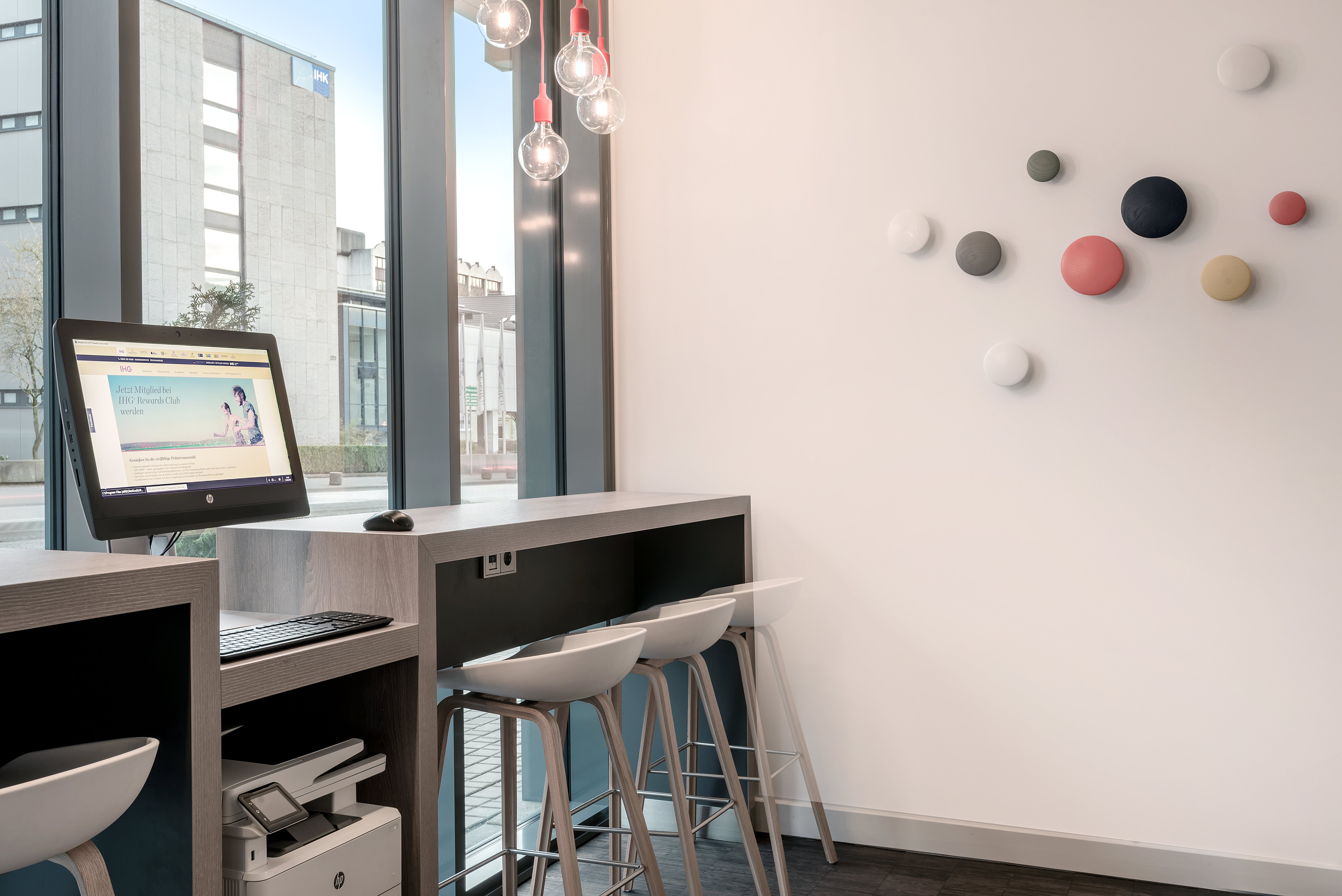 HOLIDAY INN EXPRESS SIEGEN 18/79