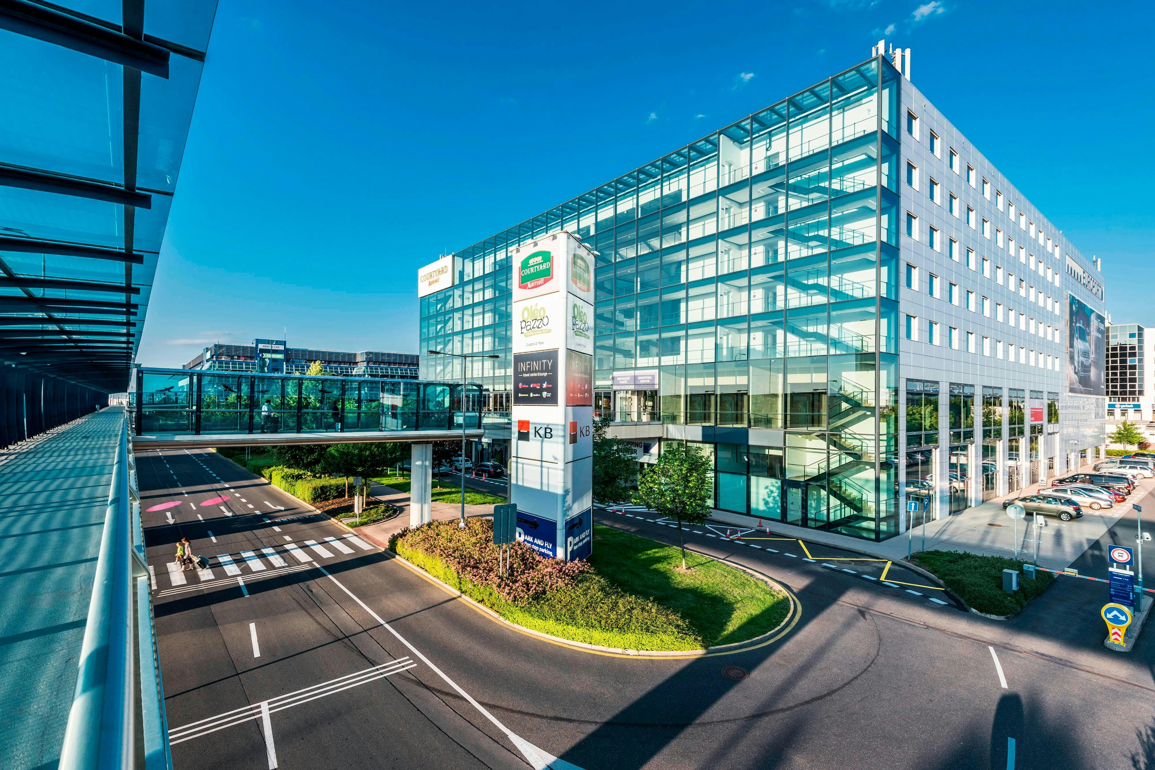 Courtyard By Marriott Prague Airport 58/59