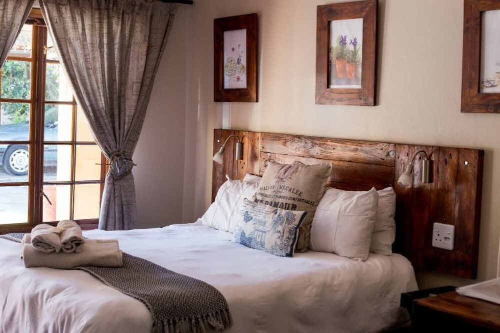 Bo Kamer Guesthouse 33/50