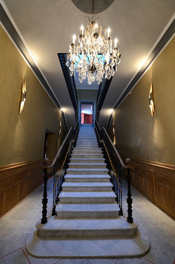 Grand Hotel Henri 25/43