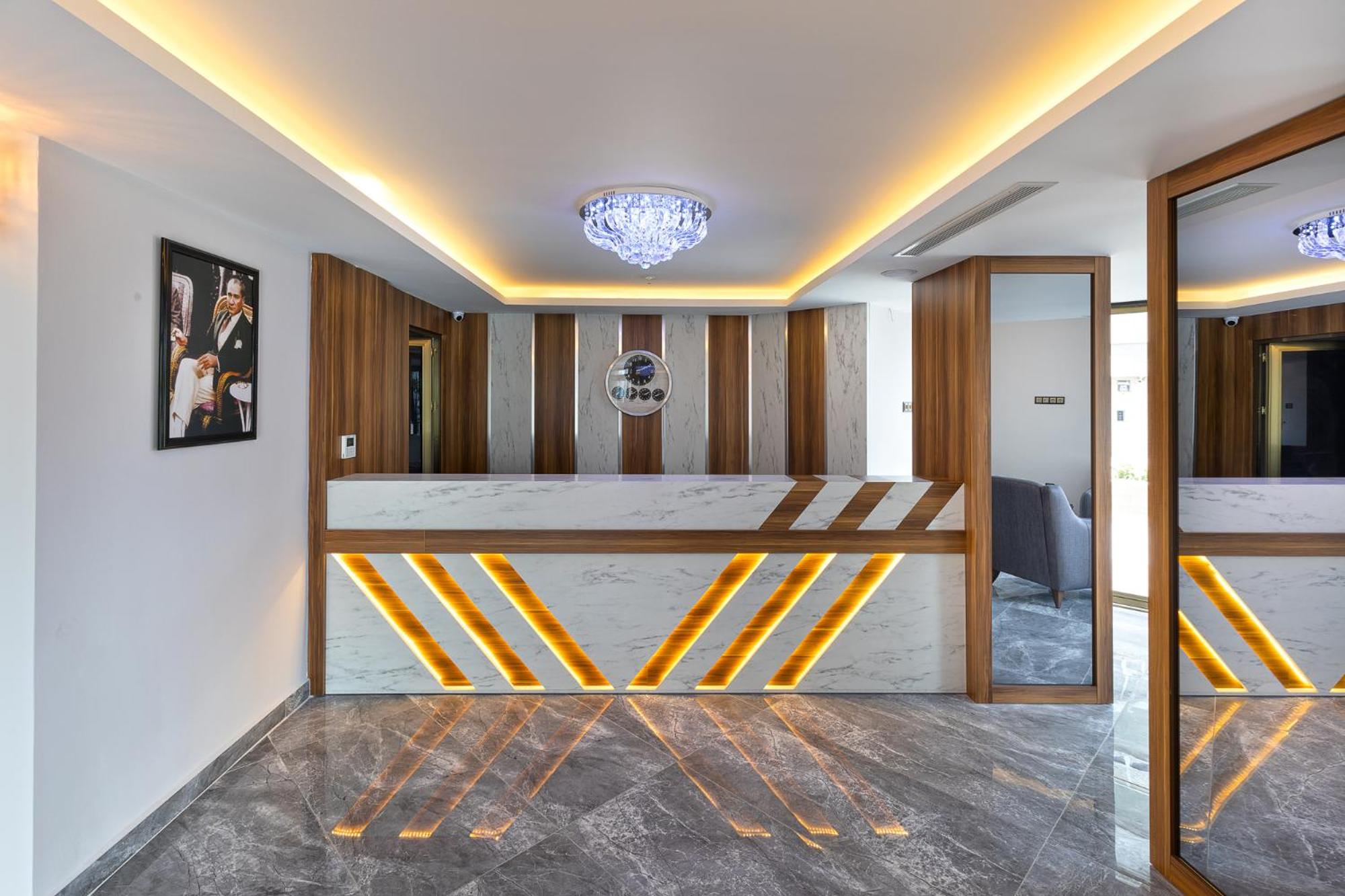 Theluna Suite Hotel 7/50