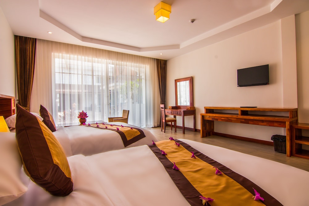 Glorious Hotel and Spa 20/50