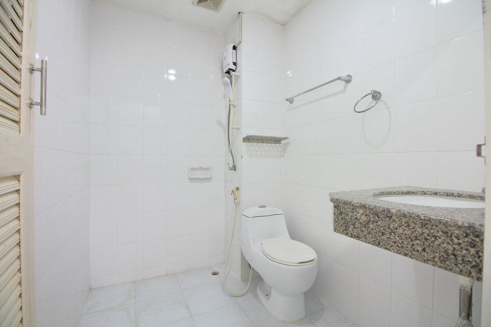 Super OYO 498 Ladawan Villa 19/20