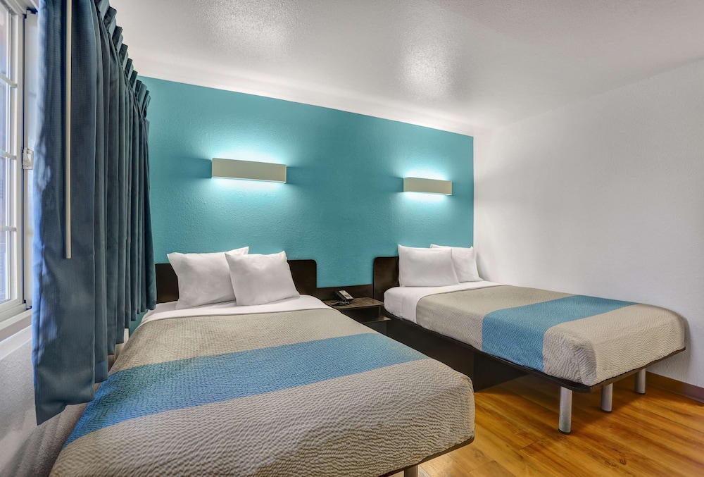 Motel6 Napa, CA 19/43
