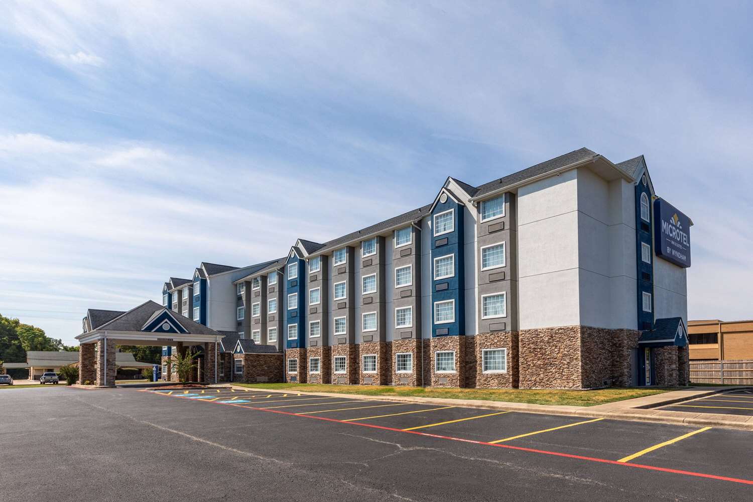 Microtel Inn and Suites by Wyndham Bossier City 30/46
