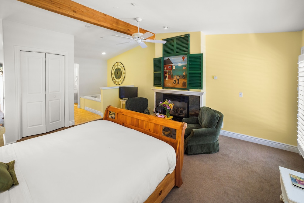 Inn at Occidental 13/50