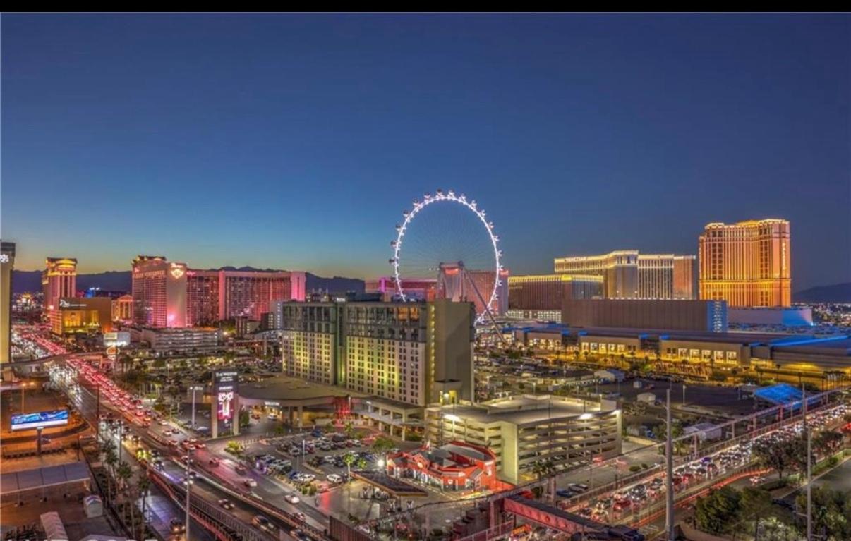 Luxury 1BD/1BTH Suite at Platinum Hotel STRIP VIEW 45/50