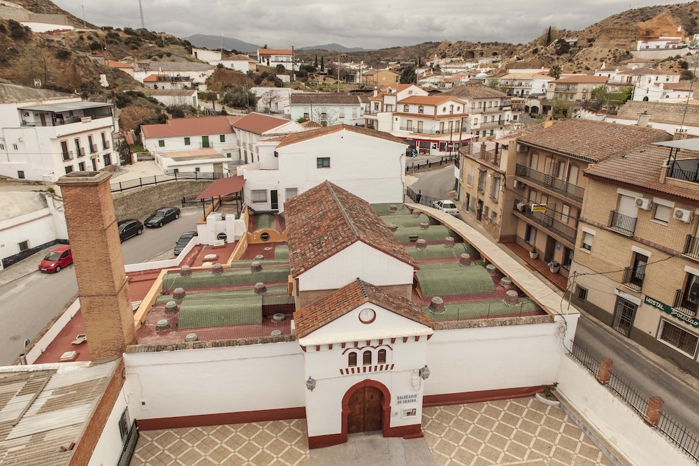 Hotel Balneario de Graena 38/44