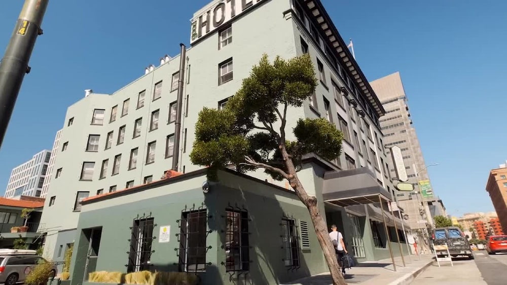Hotel Garrett 47/50