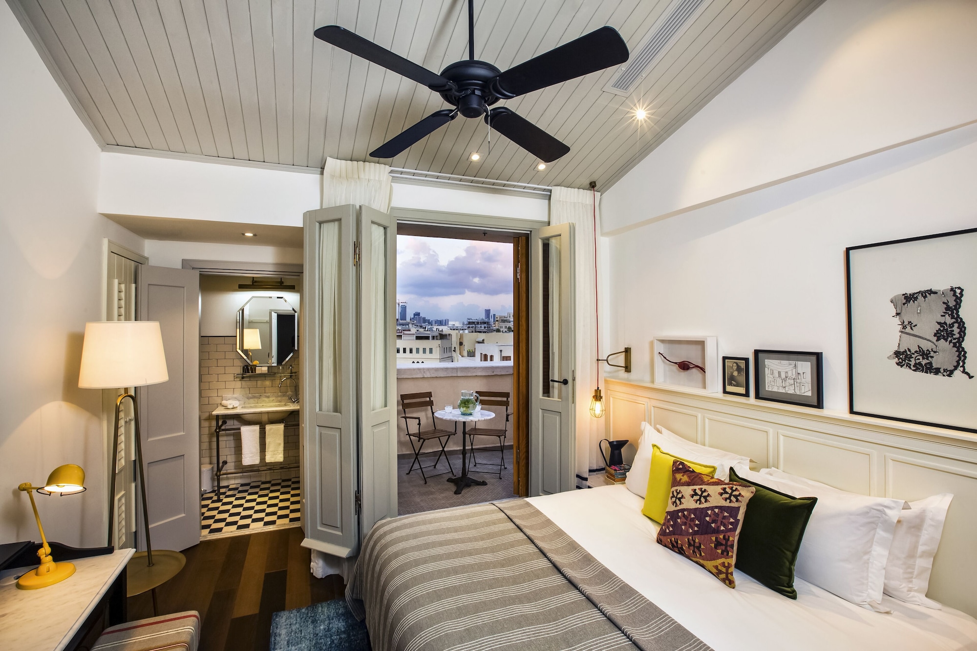 ROOM, TERRACE