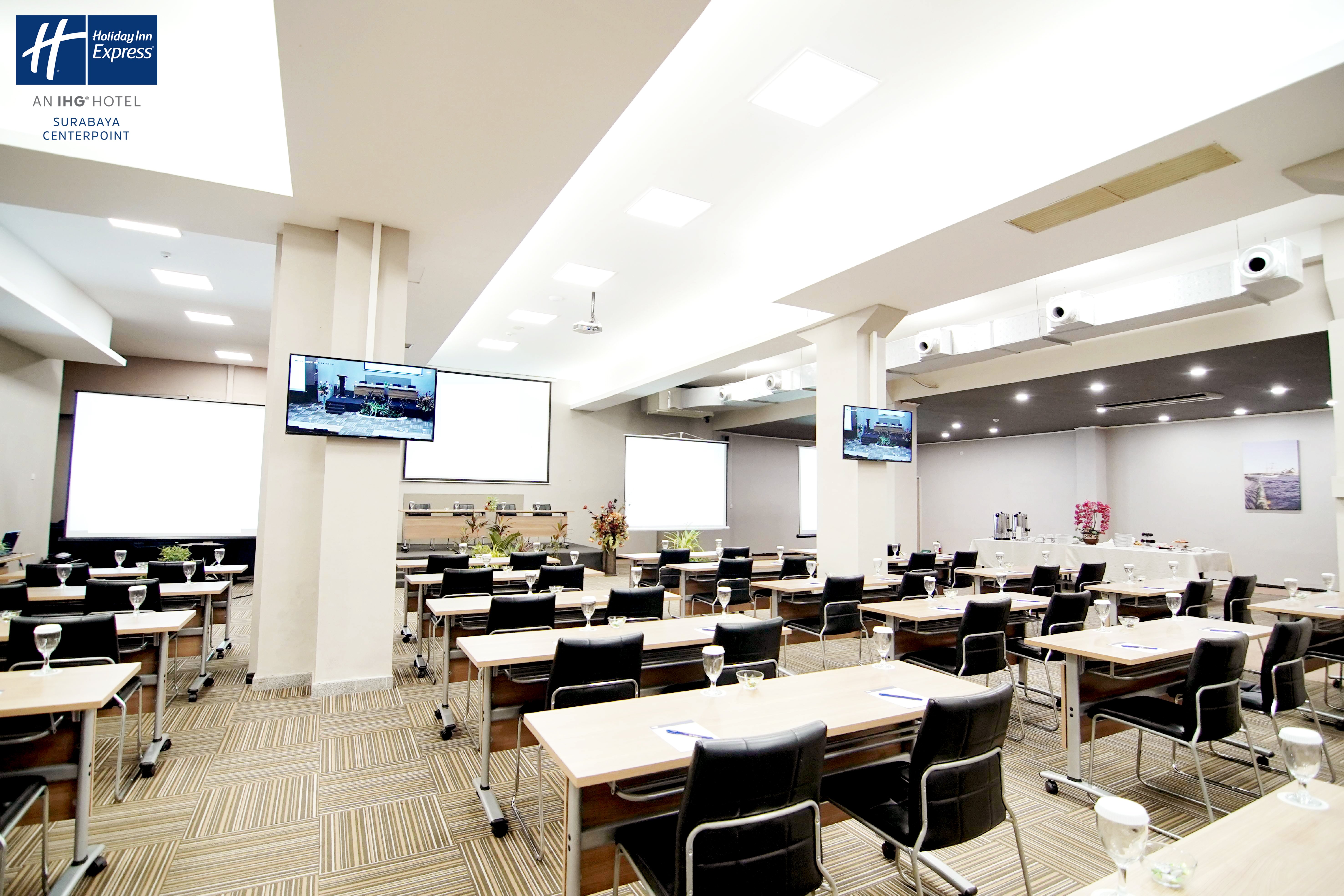 Holiday Inn Express Surabaya Centerpoint by Ihg 77/81