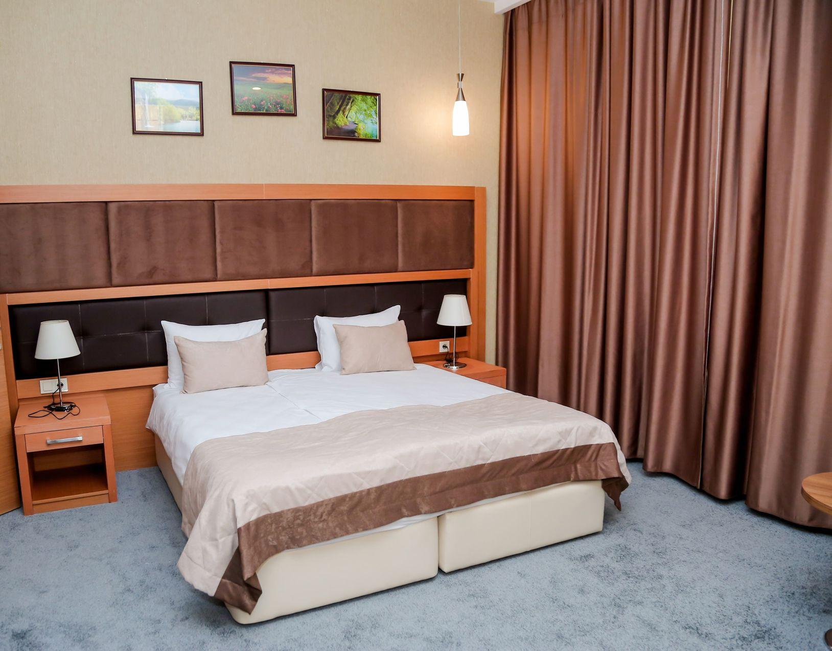 Family Suite, City View, Pool Access