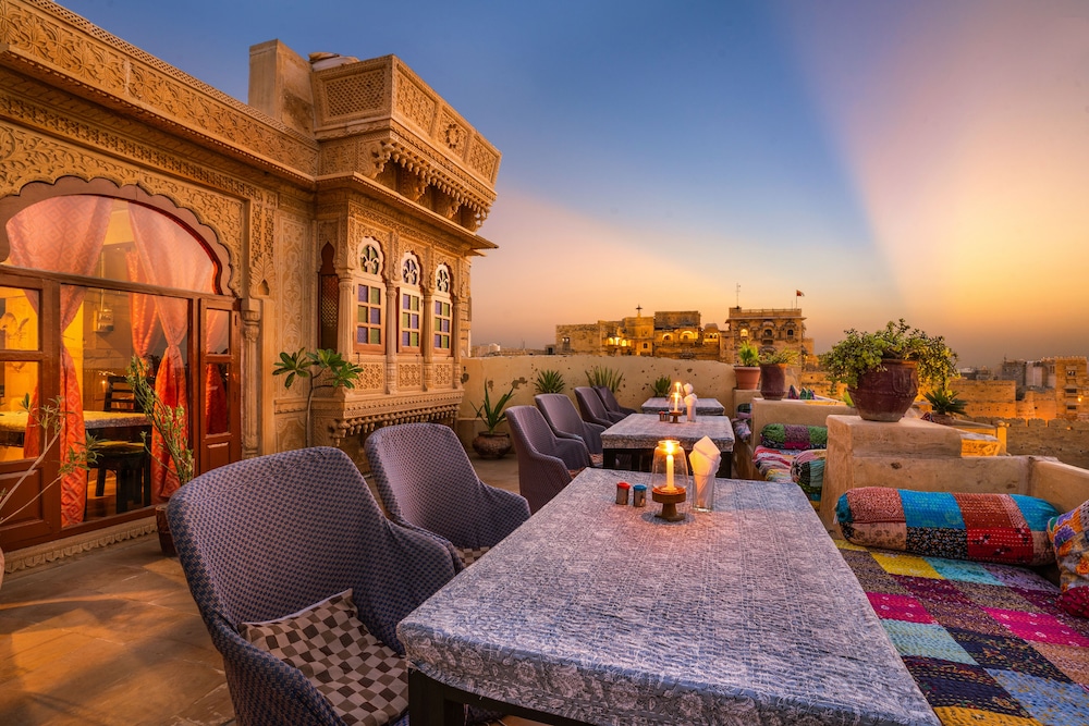 Garh Jaisal Haveli Hotel 27/37